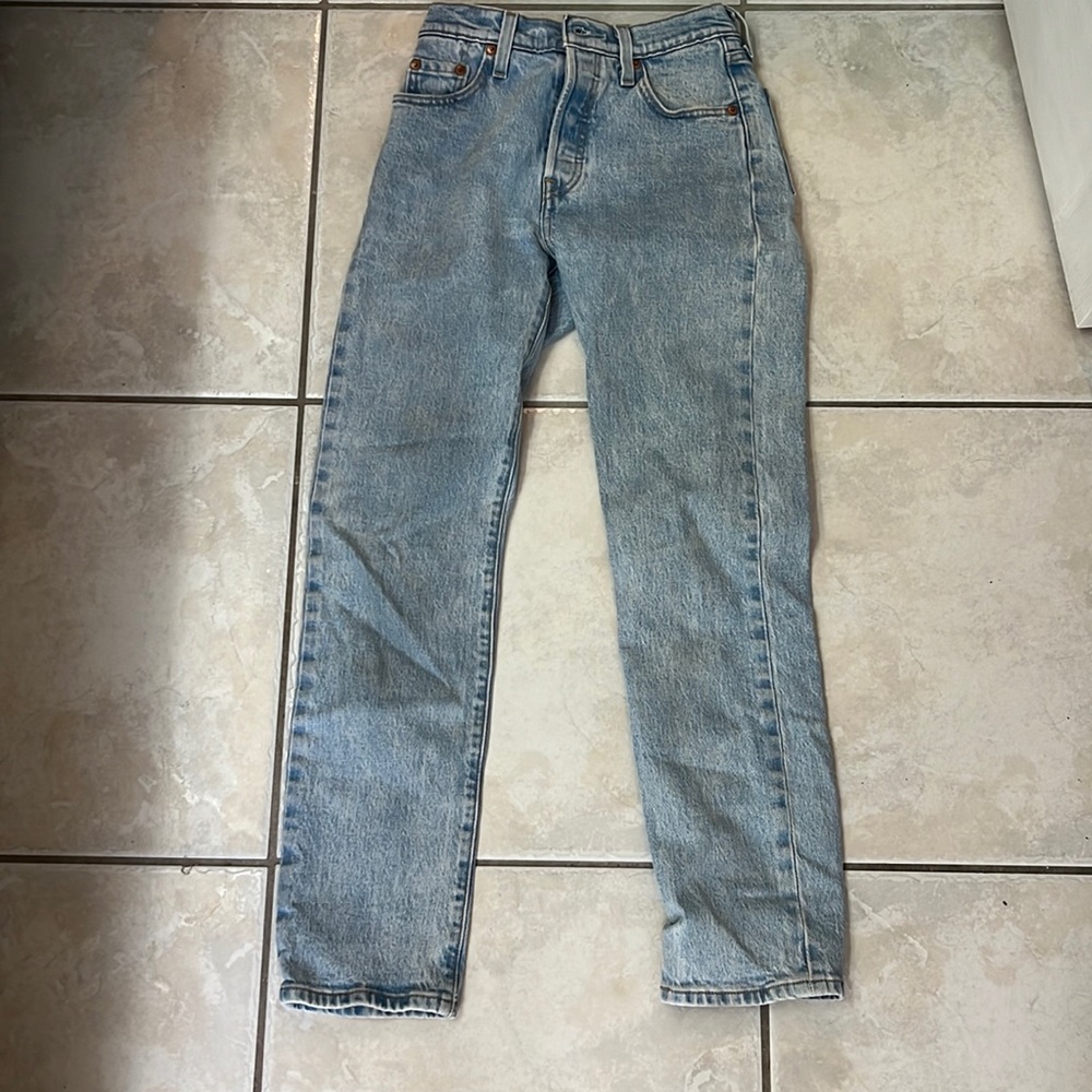 NWOT Levi’s 501 Button Fly Jeans.